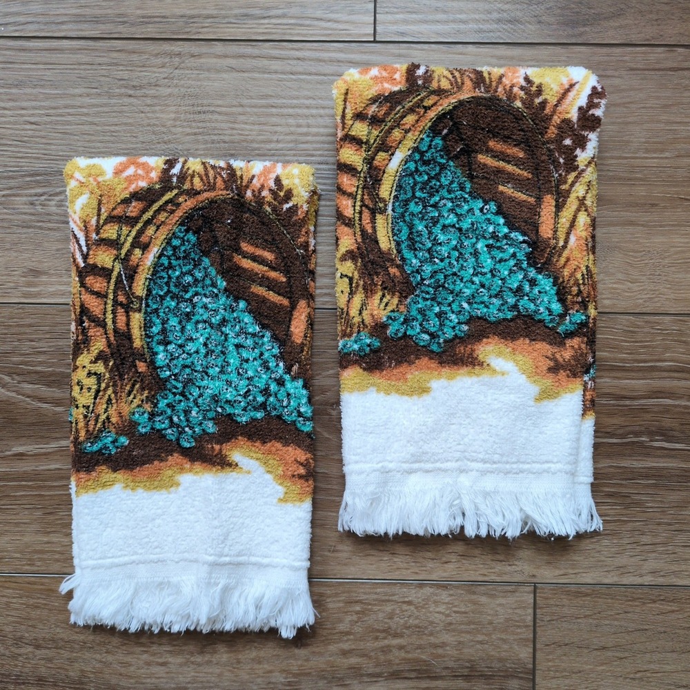 Vintage‎ 70s Blueberry Harvest Kitchen Dish Hand Towels USA Made Cotton Fringe